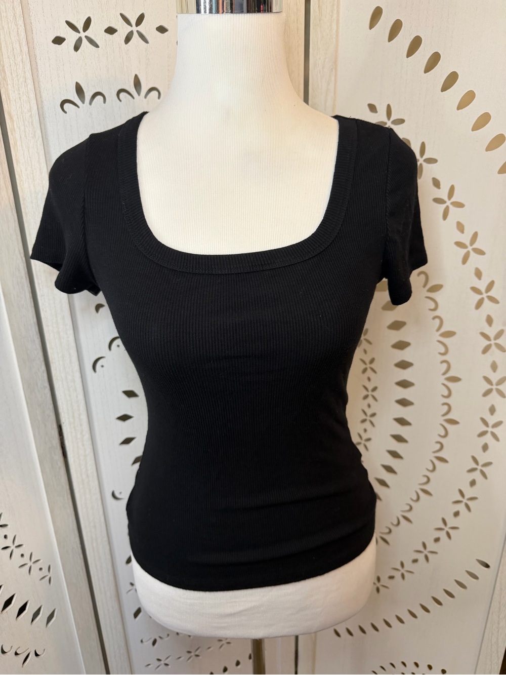 Black Ribbed Square-Neck Women’s Top